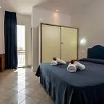 Scarlet Hotel