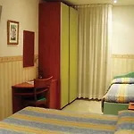 Scarlet Hotel 3*