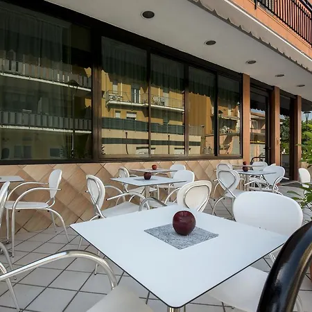 Hotel Scarlet 3*