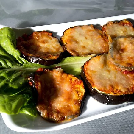 Scarlet Римини