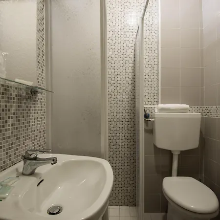 Hotel Scarlet 3*